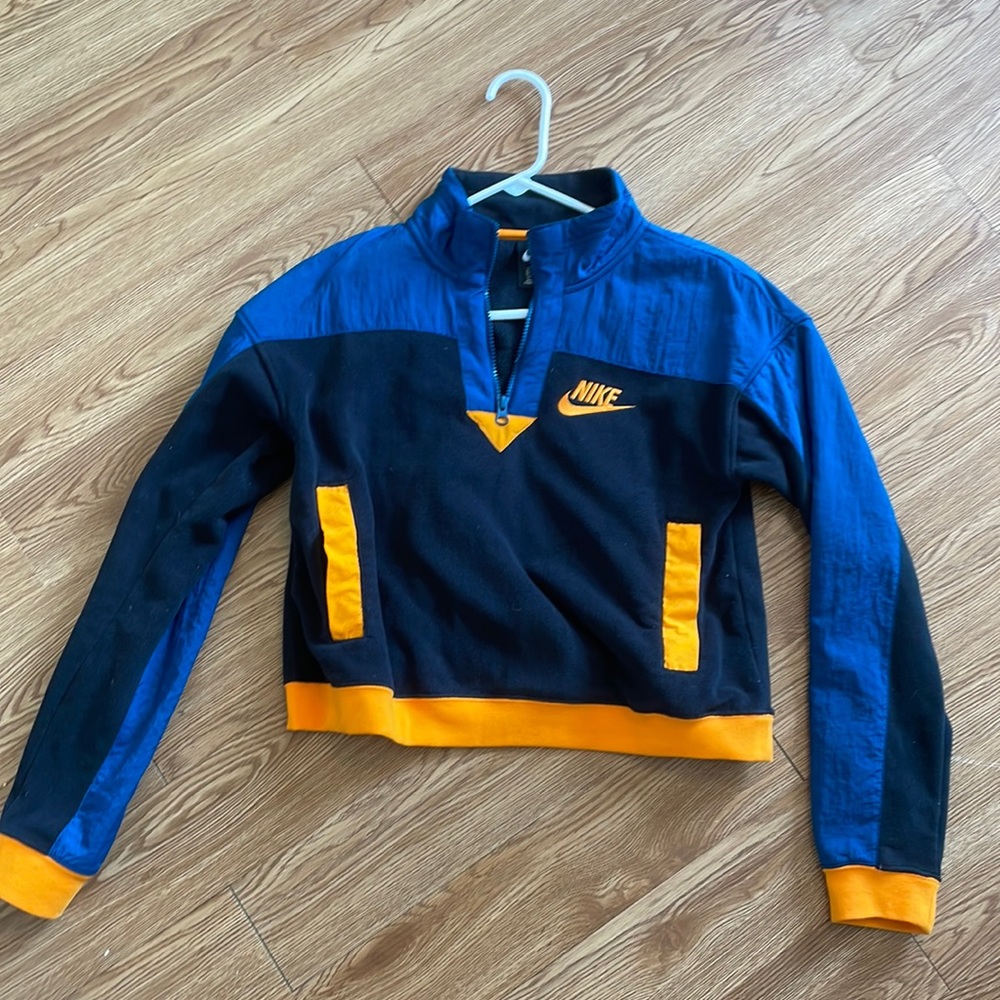 Nike Cropped Pull Over